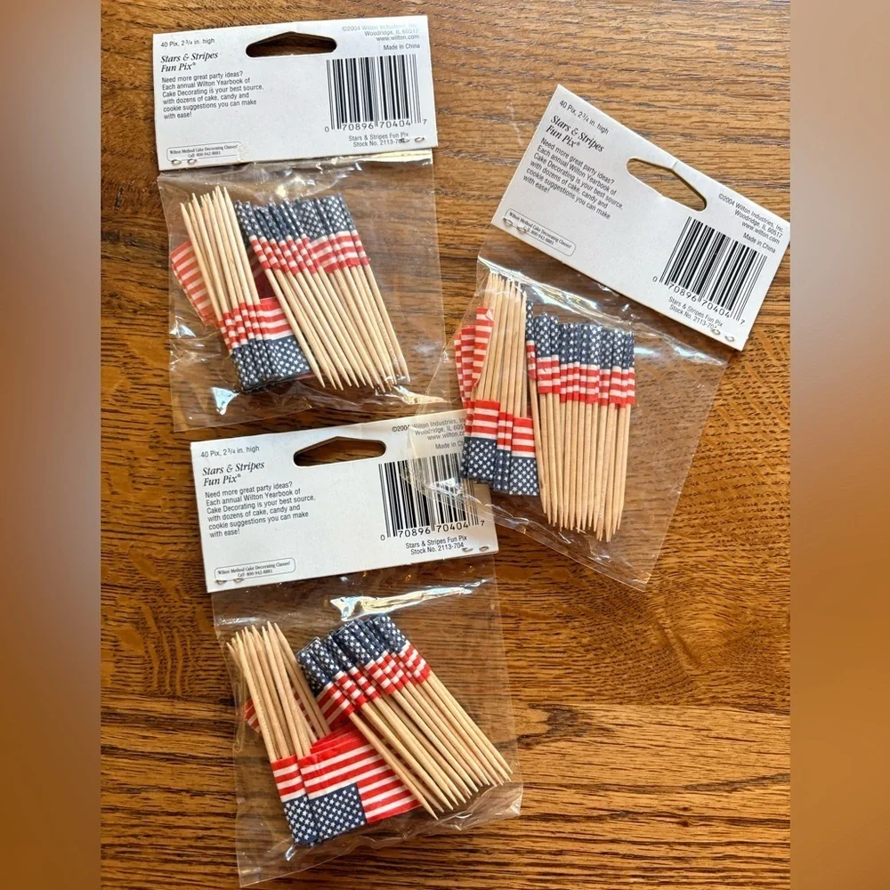 VINTAGE-NEW- 3 packs- Wilton Stars & Stripes Fun Pix- Red, White, Blue Flags